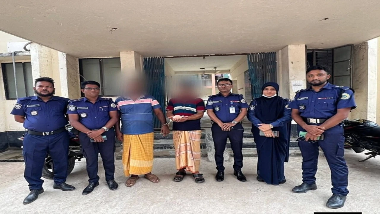মঠবাড়িয়ায় ২ হাজার ৫ পিস ইয়াবাসহ দুই মাদক কারবারি গ্রেপ্তার