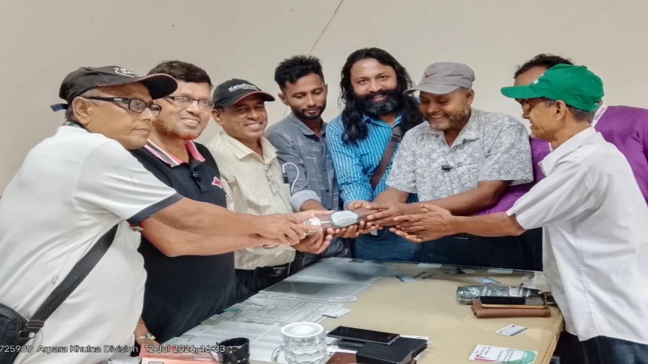 মাগুরা সাংবাদিক ইউনিয়নের তিনজন সাংবাদিককে সাহসী সাংবাদিকতার সম্মাননা প্রদান
