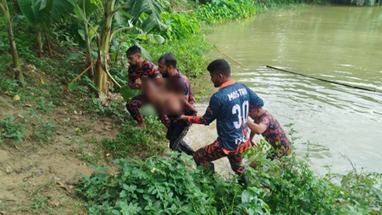 কাহালুতে পুকুরে ডুবে তিন শিশুর মৃত্যু