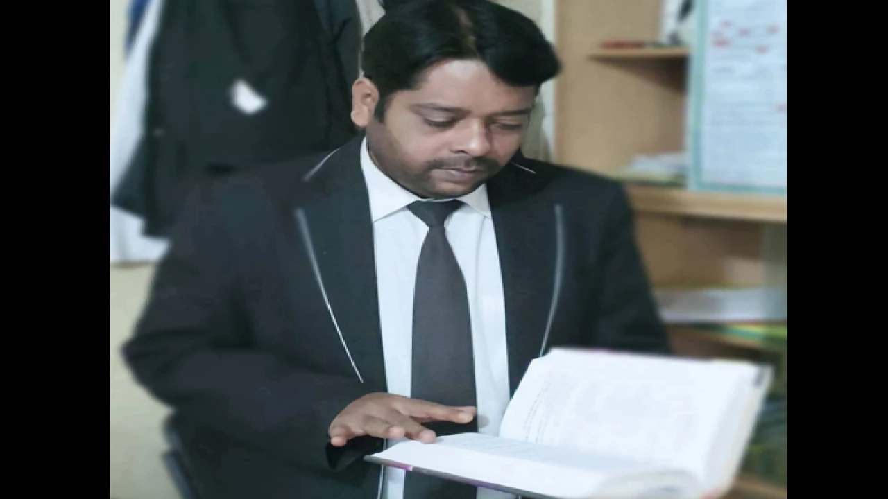 বাগেরহাটে আত'তা'য়ীর ছু'রিকা'ঘা'তে আইনজীবী নি'হ'ত