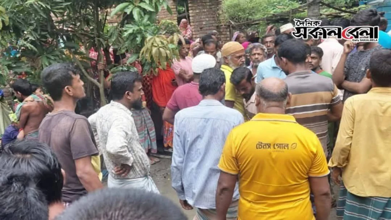 বাগেরহাটে একই পরিবারের তিনজনের অর্ধগলিত মরদেহ উদ্ধার, রহস্য ঘিরে চাঞ্চল্য