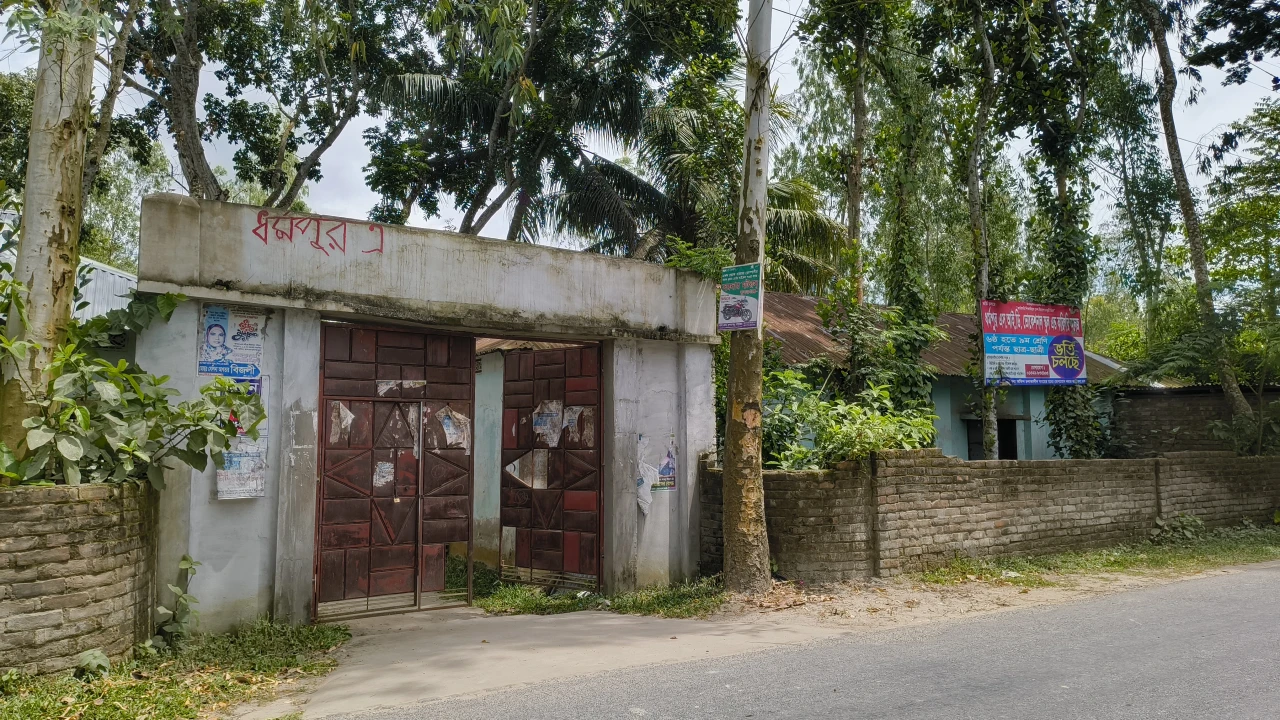 ‘ফেল করিয়ে দেওয়ার’ হুমকির পর অকৃতকার্য, উত্তরপত্র পাল্টানোর অভিযোগ