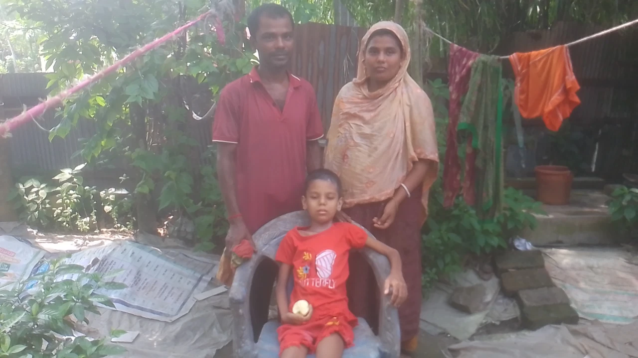 হিয়ামনি বাঁচতে চায়, দরকার চিকিৎসা ও একটি নিরাপদ ঘর