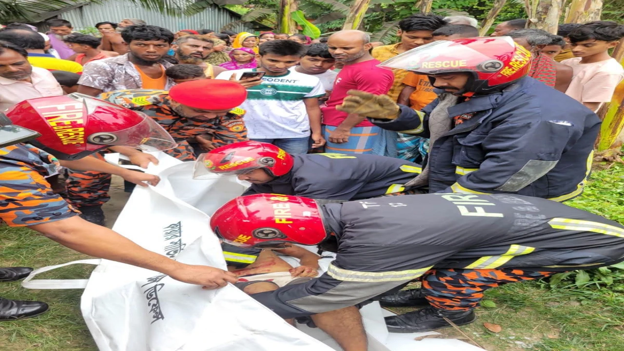 জীবন যেখানে থমকে দাঁড়ায়, ফায়ার সার্ভিস সেখানে সহায়কের ভূমিকা পালন করে