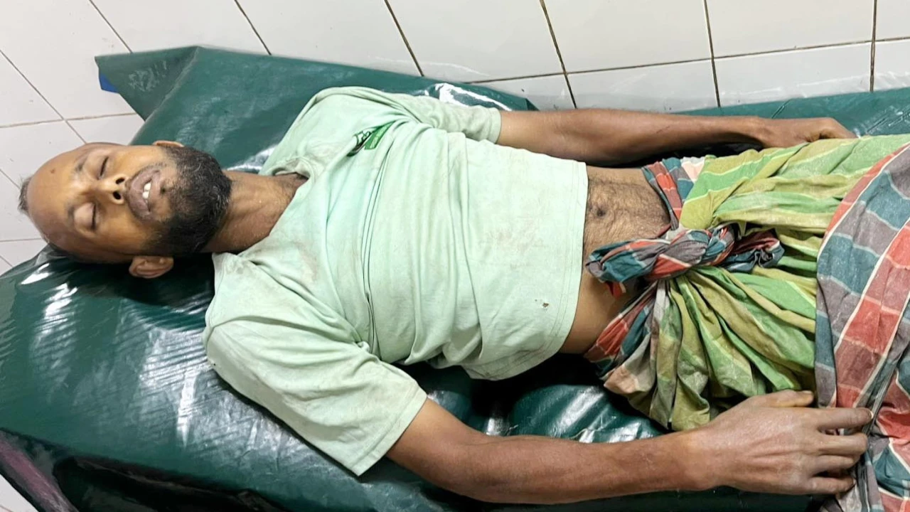চোর সন্দেহে ট্রাক্টরচালককে পিটিয়ে হত্যা