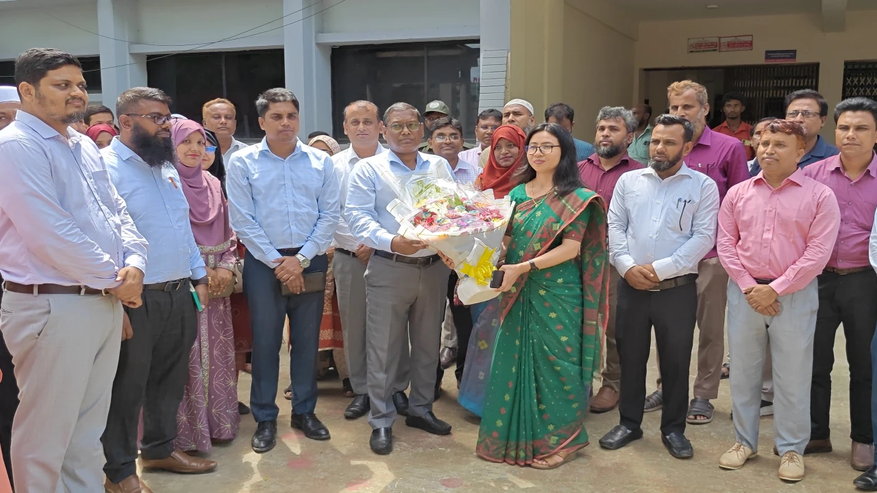 দিনব্যাপী বিভাগীয় কমিশনারের ফুলপুর পরিদর্শন