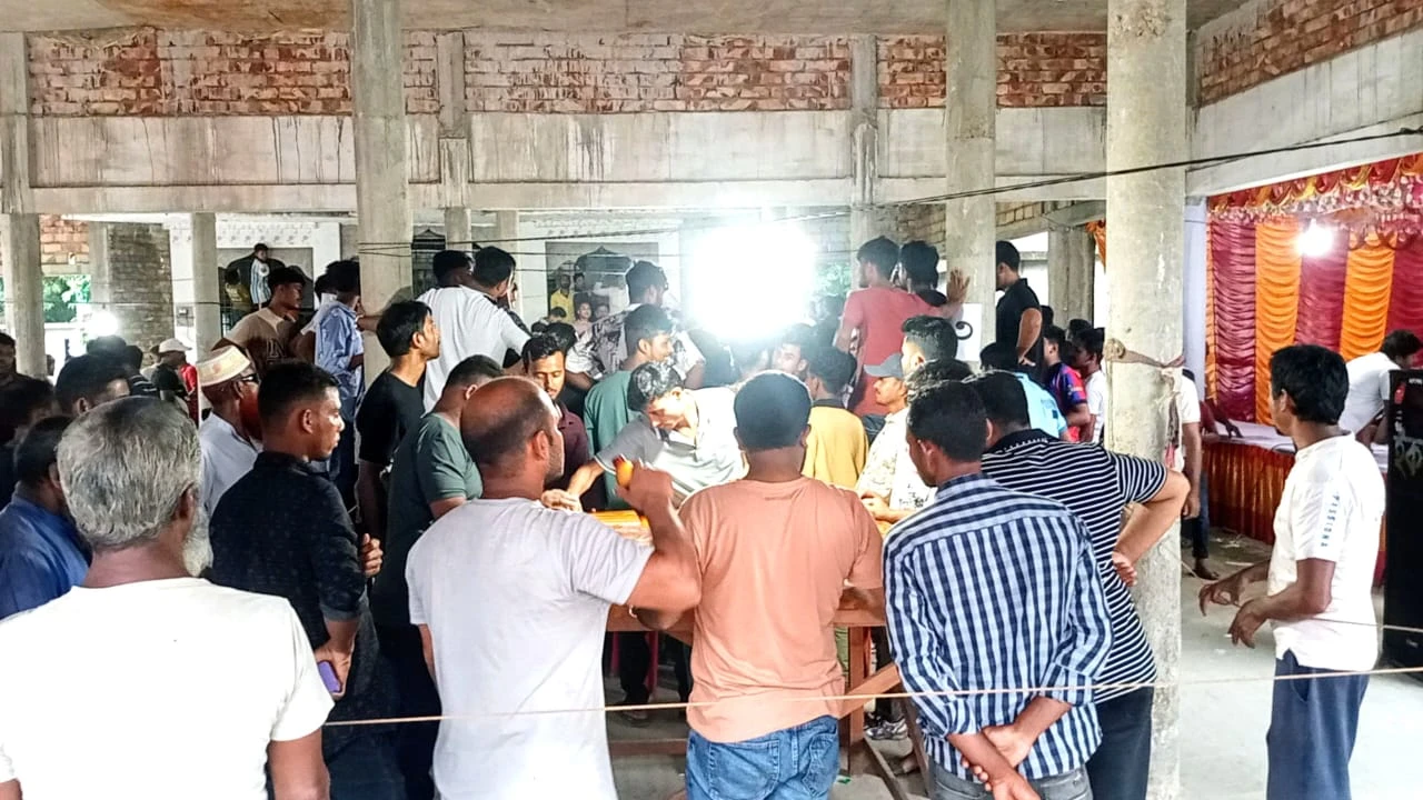 কালীনগরে ৬৪ দলীয় কেরাম প্রতিযোগিতা, প্রথম পুরস্কার মোটরসাইকেল