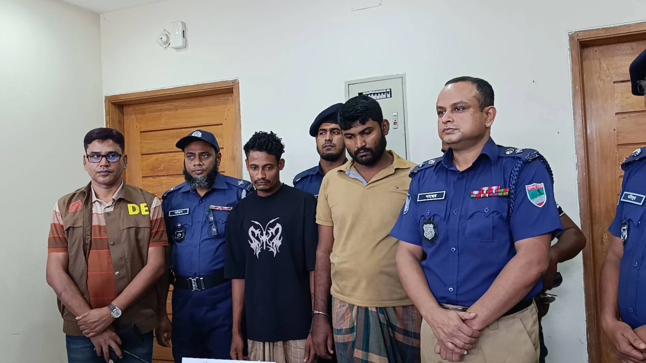 বাগেরহাটে একই পরিবারের তিনজনকে হত্যা: রহস্য উদ্ঘাটন, গ্রেপ্তার ৩