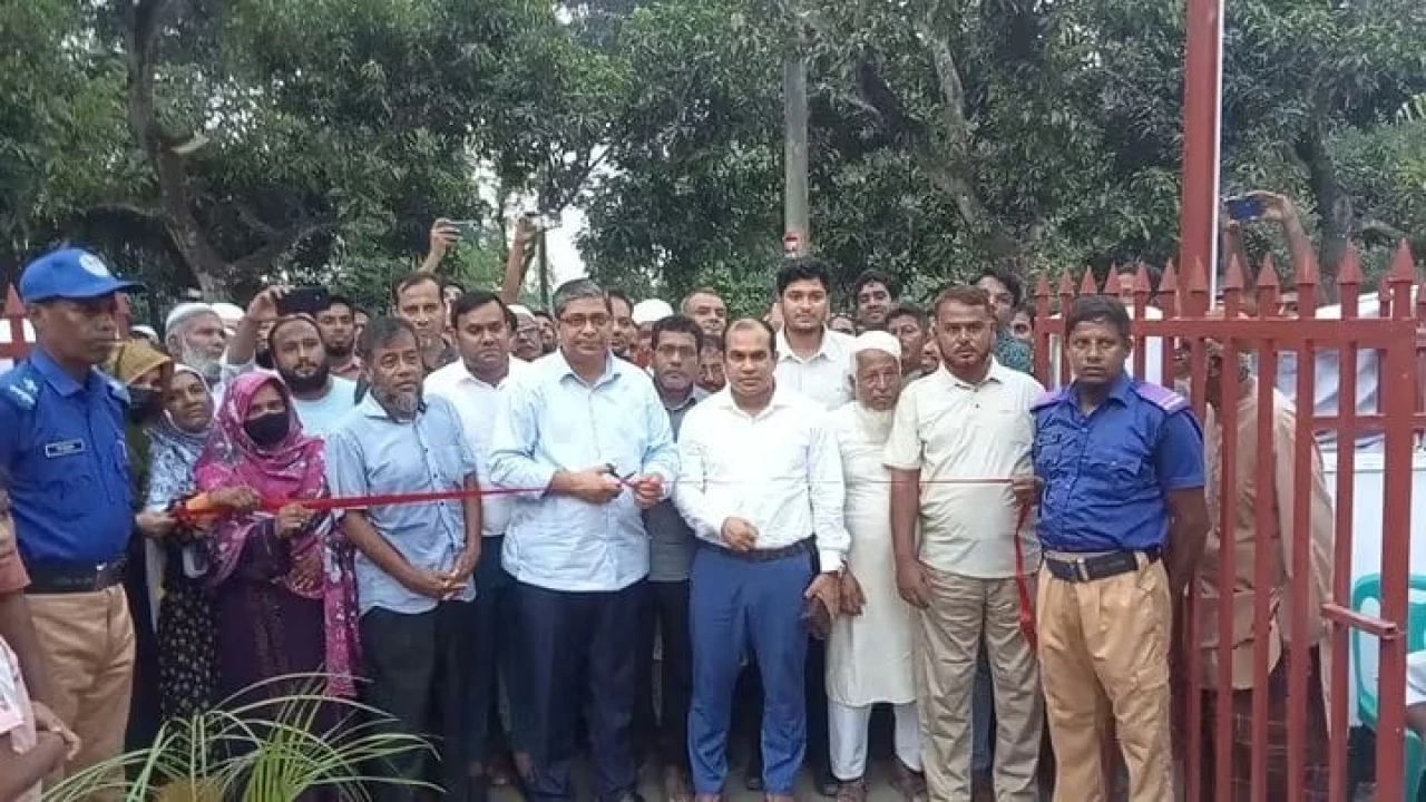 শিবগঞ্জে বেতগাড়ী ইউনিয়ন পরিষদের অস্থায়ী কার্যালয় উদ্বোধন করেন প্রতিমন্ত্রী মীর শাহে আলম