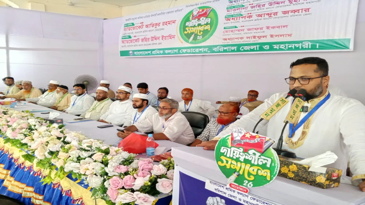 শ্রমিকের অধিকার উপেক্ষা করে কোনো ব্যবস্থা নয়: আতিকুর রহমান