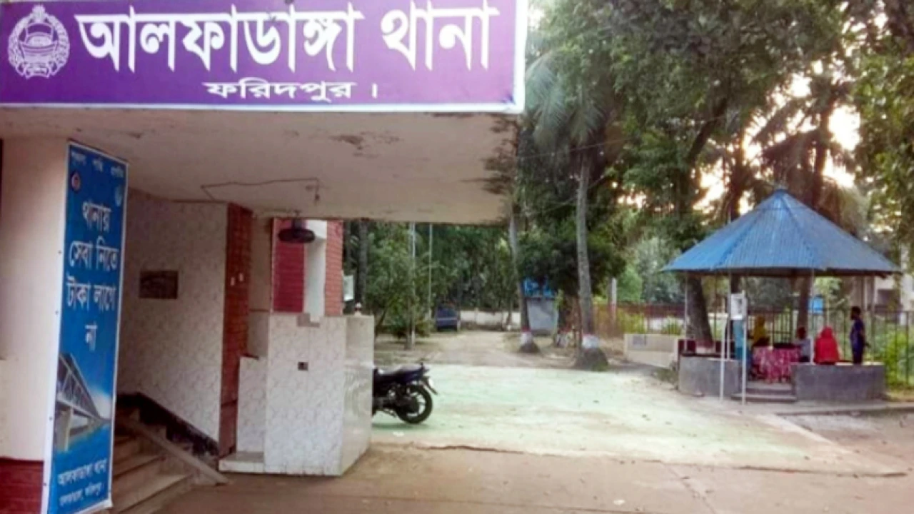 জমি-সংক্রান্ত বিরোধের জেরে আলফাডাঙ্গায় মারধরে আহত যুবকের মৃত্যু