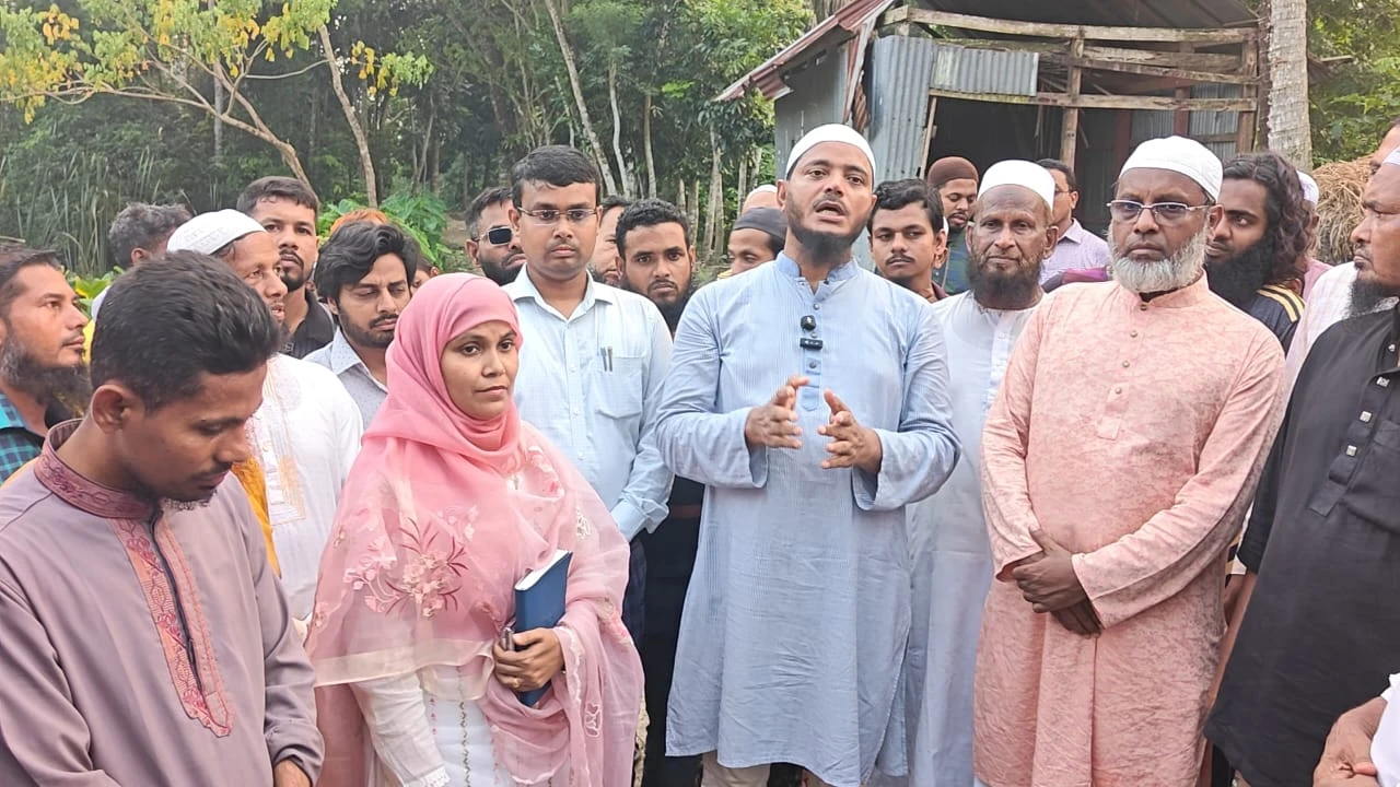 বাউফলের নওমালায় বেড়িবাঁধ নির্মাণ কাজের উদ্বোধন