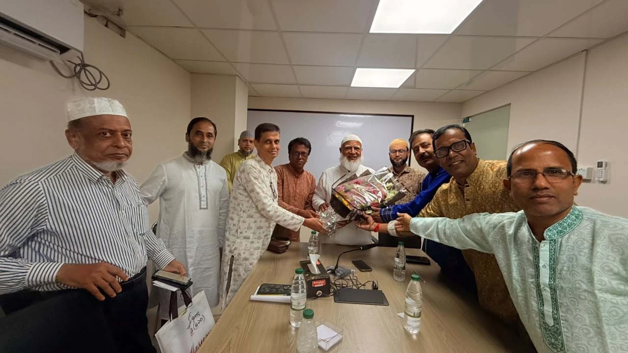ঢাকা-১৫ আসনে মসজিদ কমিটি, বাড়ির মালিক ও মন্দির নেতাদের সঙ্গে শফিকুর রহমানের মতবিনিময়