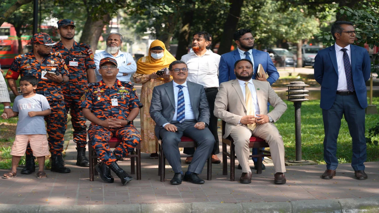 সুপ্রিম কোর্টে অগ্নিনিরাপত্তা মহড়া, আগুন নেভানো ও উদ্ধারকৌশল প্রদর্শন