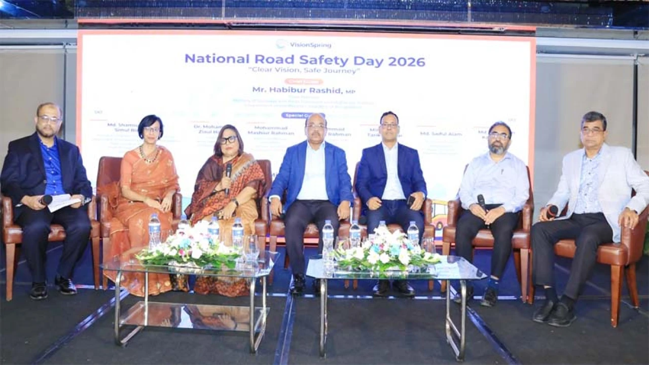নিরাপদ সড়ক নিশ্চিত করতে চালকদের চোখের সুস্থতায় ভিশনস্প্রিং