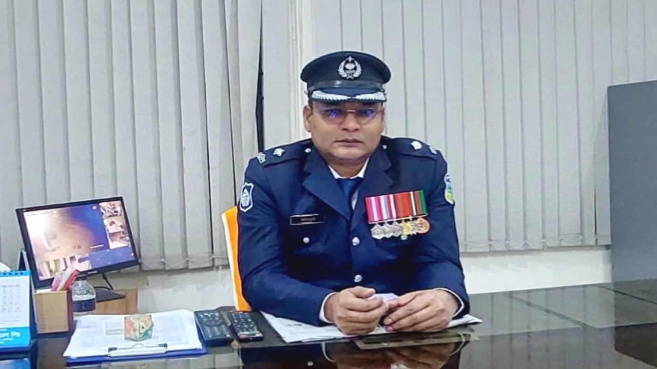অপরাধ নির্মূলে কাজ করছেন ত্রিশাল থানার ওসি মনসুর আহাম্মদ